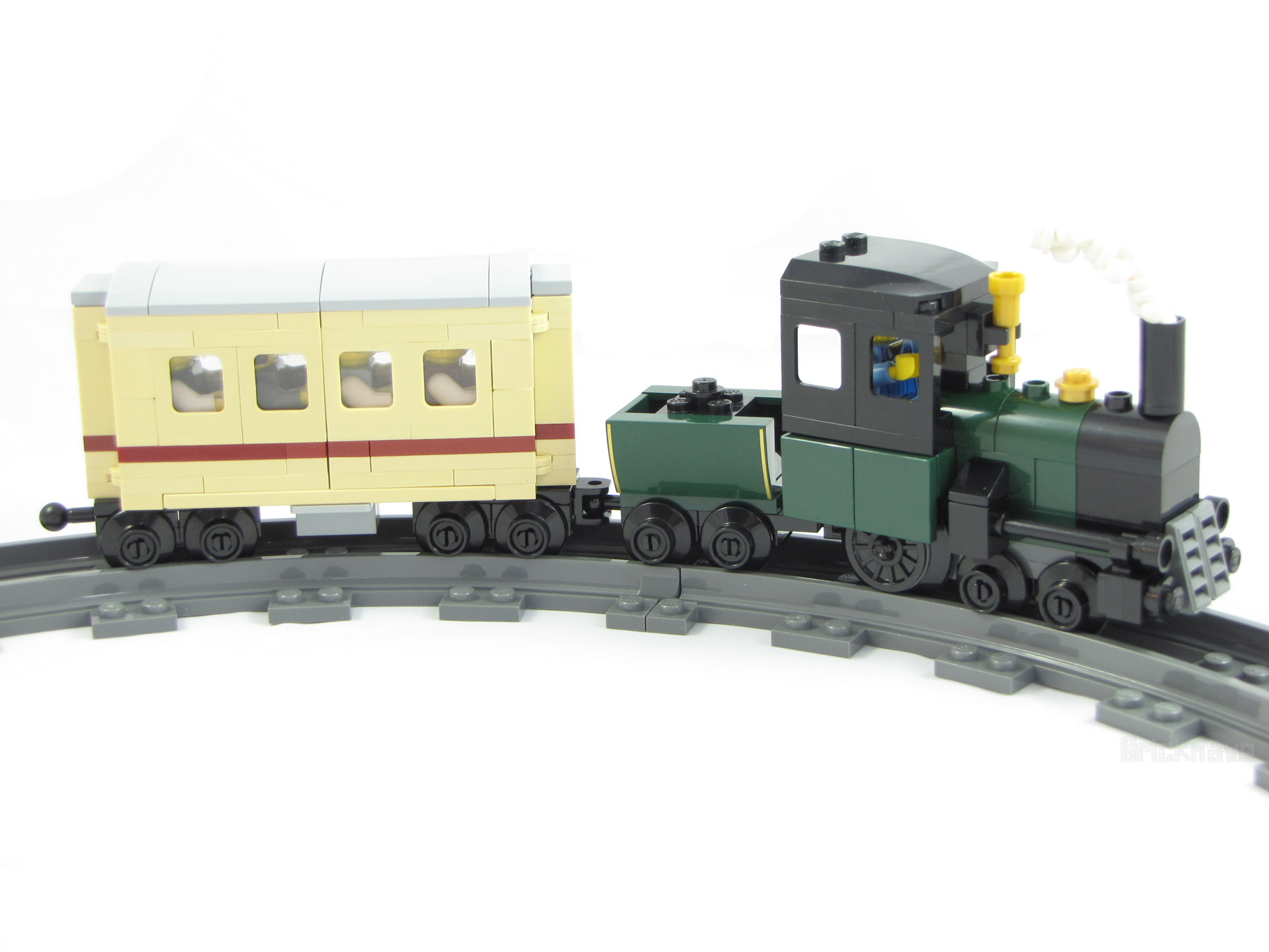 Emerald 4-wide Train